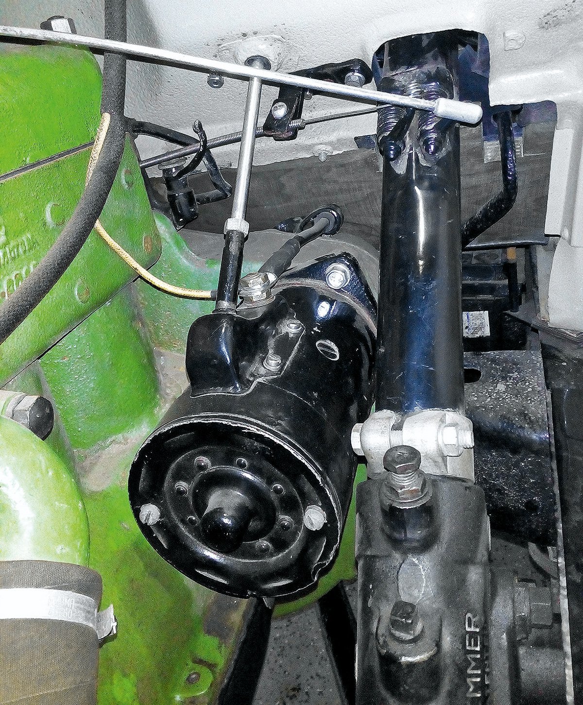 Газогенераторный ополченец: этот ГАЗ можно «заправлять» углём, дровами и даже торфом!
